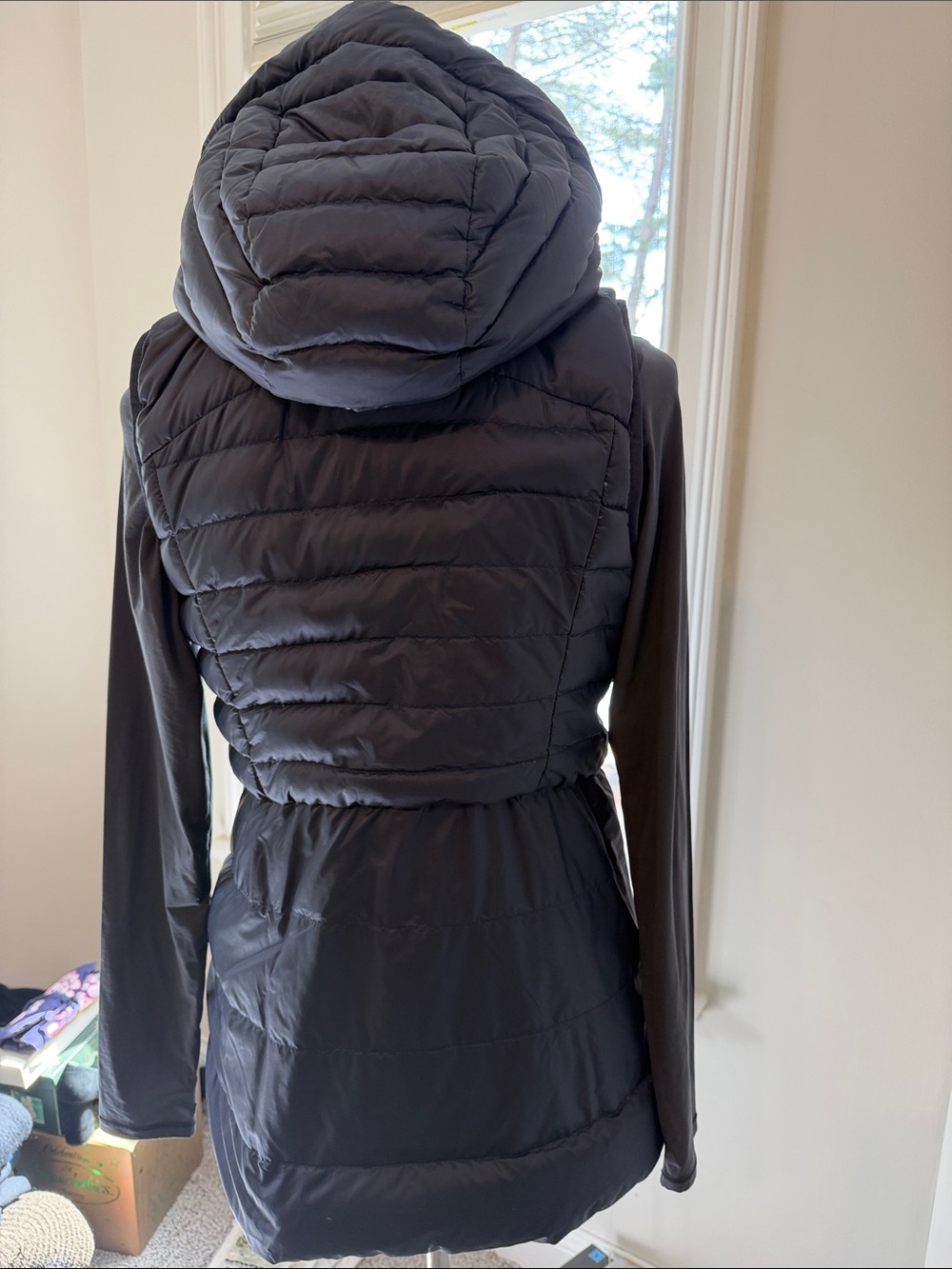 lululemon athletica Navy Quilted Hooded Puffer Vest, Size 6, EUC - Picture 7 of 12